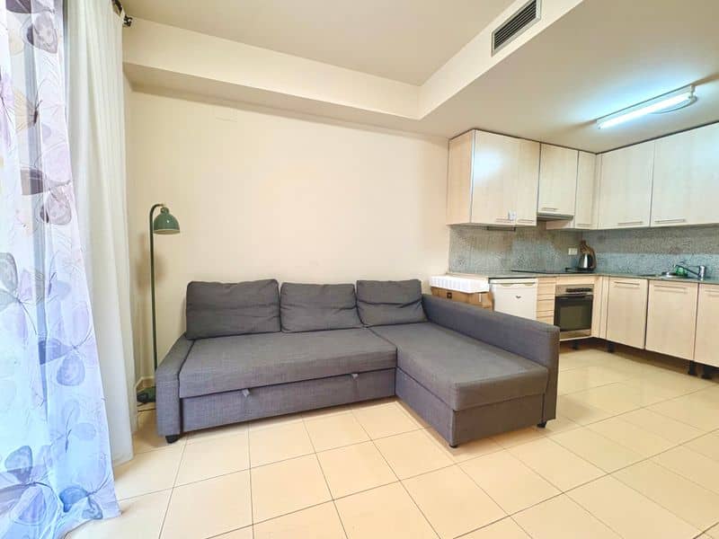 Acogedor Apartamento a 200 Metros de la Playa Principal en Lloret de Mar