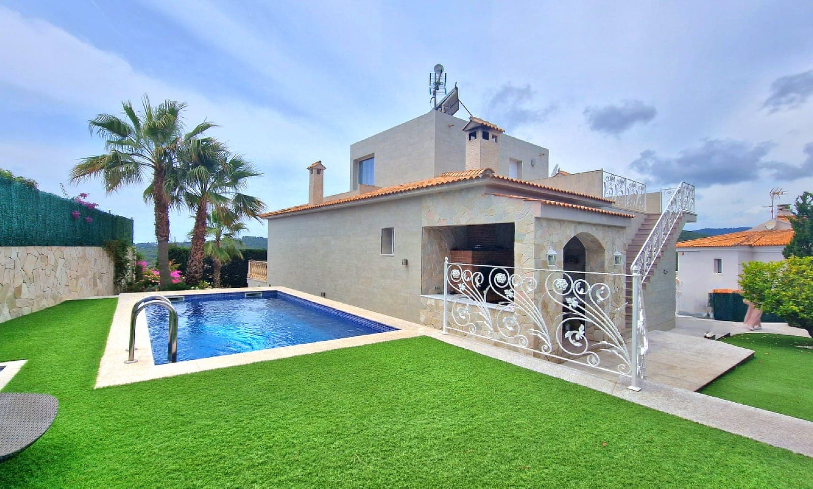 Luxury Villa for Sale in Lloret de Mar — Costa Brava - Haruco