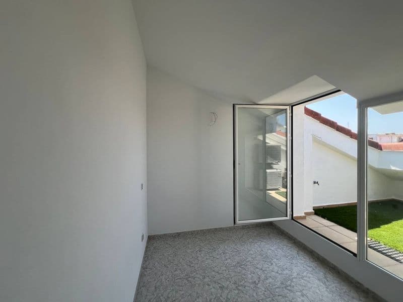 Dúplex Moderno en el Corazón de Fenals (Lloret de Mar)