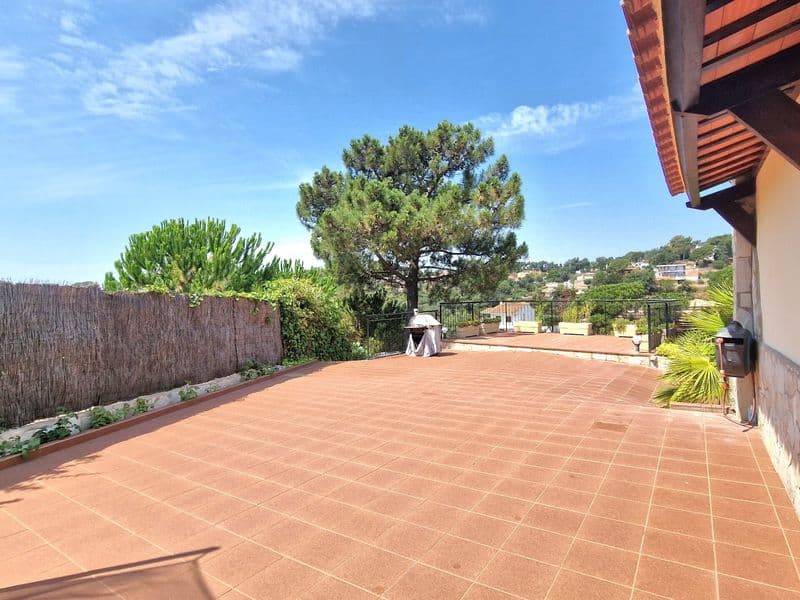 House for Sale in Pinares, Lloret de Mar – 3 Bedrooms