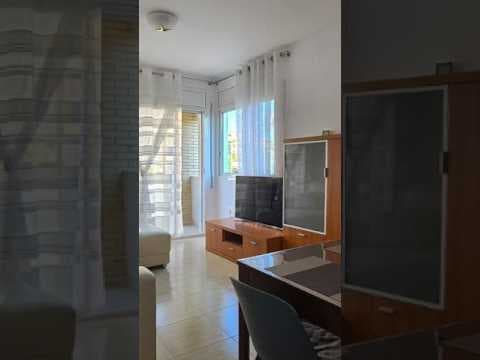 Piso Luminoso De 3 habitaciones Con Amplia Terraza, Piscina Y Excelente Ubicación.